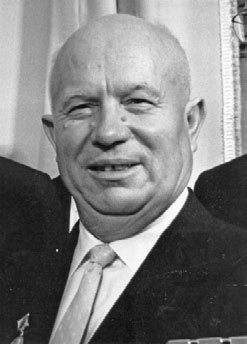 Иллюстрация к книге — Юрий Гагарин. Человек-легенда [i_014.jpg]