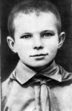 Иллюстрация к книге — Юрий Гагарин. Человек-легенда [i_028.jpg]