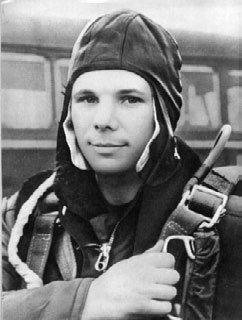 Иллюстрация к книге — Юрий Гагарин. Человек-легенда [i_047.jpg]