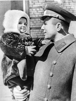 Иллюстрация к книге — Юрий Гагарин. Человек-легенда [i_048.jpg]