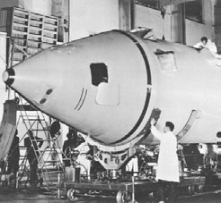 Иллюстрация к книге — Юрий Гагарин. Человек-легенда [i_055.jpg]