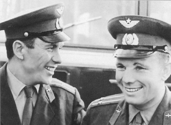 Иллюстрация к книге — Юрий Гагарин. Человек-легенда [i_117.jpg]