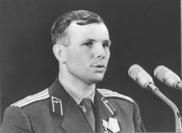 Иллюстрация к книге — Юрий Гагарин. Человек-легенда [i_145.jpg]