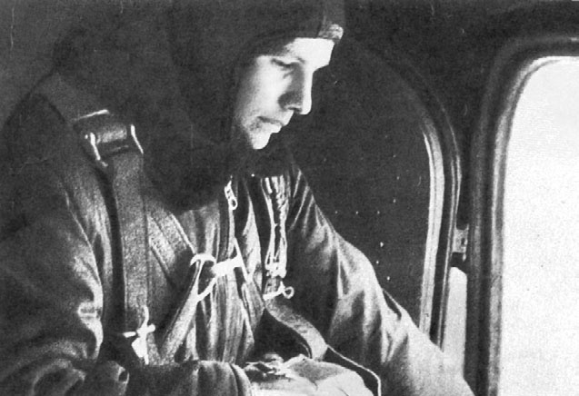 Иллюстрация к книге — Юрий Гагарин. Человек-легенда [i_153.jpg]