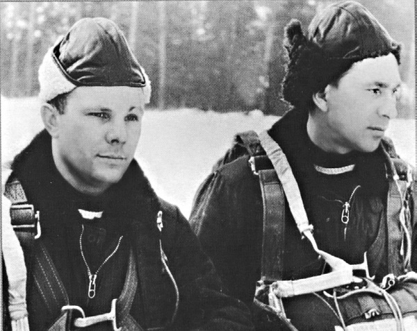 Иллюстрация к книге — Юрий Гагарин. Человек-легенда [i_229.jpg]