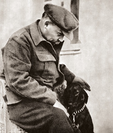 Иллюстрация к книге — Государственные и духовные лидеры [i_045.jpg]