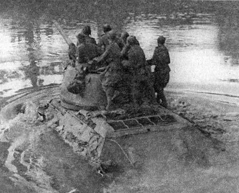 Иллюстрация к книге — Танковые рейды 1941-1945 [i_019.jpg]