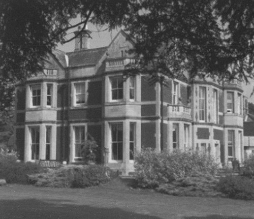 Иллюстрация к книге — Диана Спенсер [i_006.jpg]