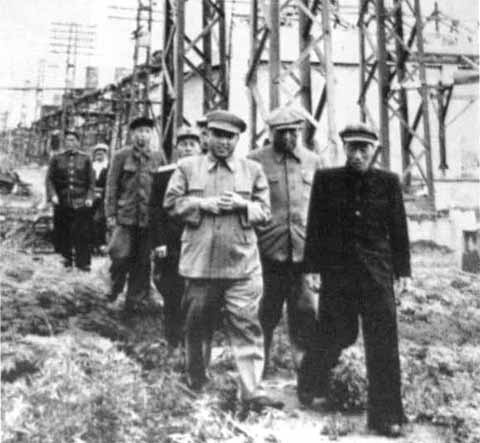 Иллюстрация к книге — Ким Ир Сен [i_037.jpg]