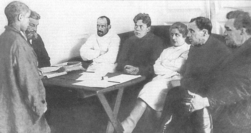 Иллюстрация к книге — Горький без грима. Тайна смерти [i_015.jpg]