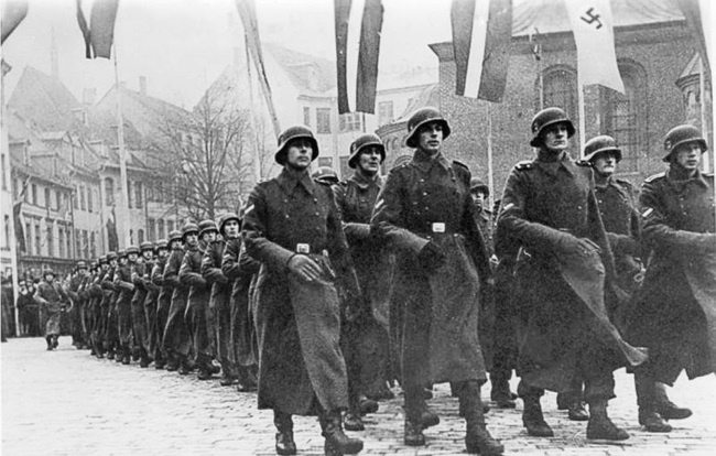 Иллюстрация к книге — Войны прошлого и будущего [i_032.jpg]