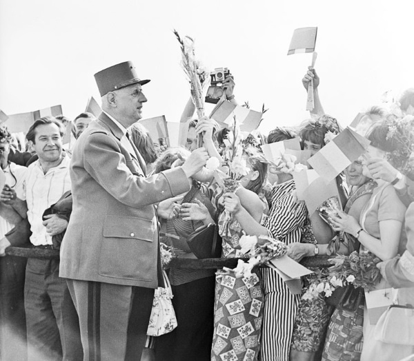 Иллюстрация к книге — Войны прошлого и будущего [i_033.jpg]