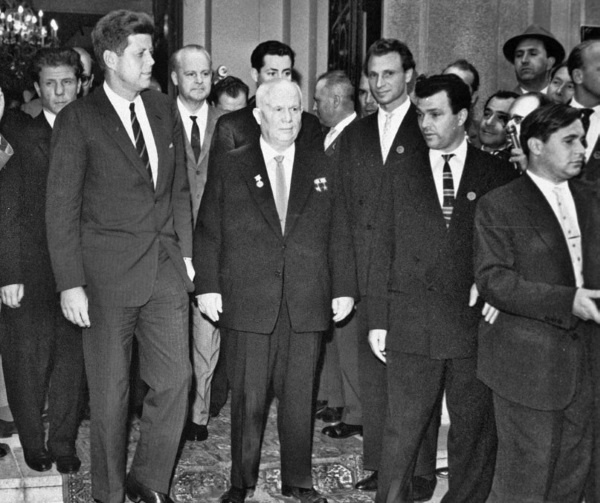 Иллюстрация к книге — Войны прошлого и будущего [i_080.jpg]