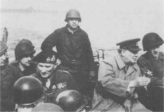 Иллюстрация к книге — Черчилль [pic_27.jpg]