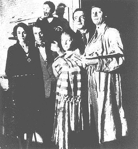 Иллюстрация к книге — Мой муж - Сальвадор Дали [i_015.jpg]