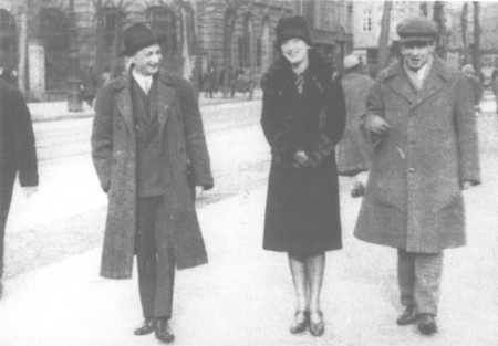 Иллюстрация к книге — Бурная жизнь Ильи Эренбурга [i_007.jpg]