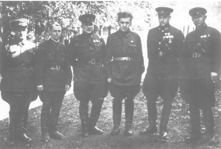 Иллюстрация к книге — Бурная жизнь Ильи Эренбурга [i_013.jpg]