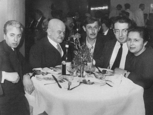 Иллюстрация к книге — Виктор Шкловский [i_047.jpg]