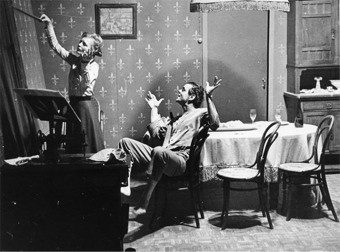 Иллюстрация к книге — Режиссеры-семидесятники. Культура и с удьба [b00001108.png.jpg]