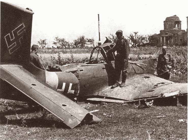 Иллюстрация к книге — Кожедуб [i_014.jpg]