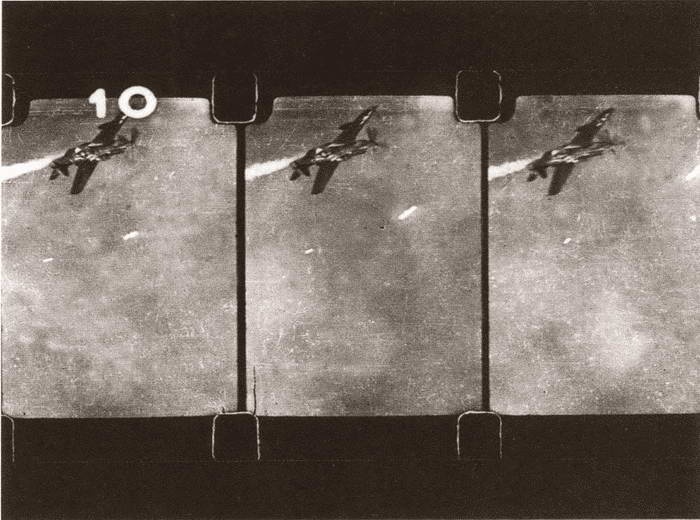 Иллюстрация к книге — Кожедуб [i_017.jpg]