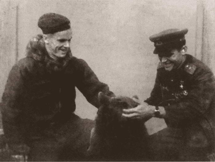 Иллюстрация к книге — Кожедуб [i_026.jpg]