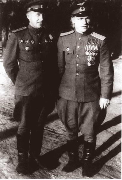 Иллюстрация к книге — Кожедуб [i_035.jpg]