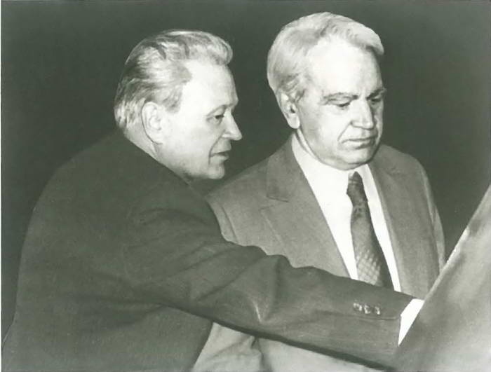 Иллюстрация к книге — Челомей [i_025.jpg]