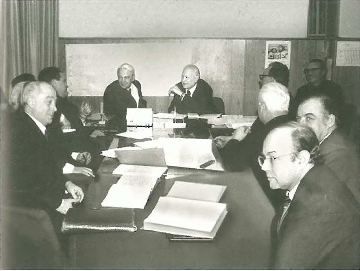 Иллюстрация к книге — Челомей [i_042.jpg]