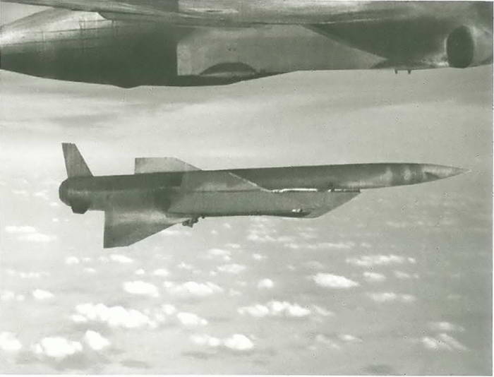 Иллюстрация к книге — Челомей [i_048.jpg]