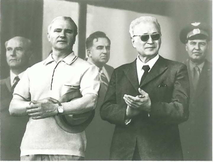 Иллюстрация к книге — Челомей [i_056.jpg]