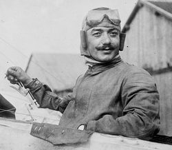 Иллюстрация к книге — Великие летчики мира. 100 историй о покорителях неба [_010pegu.jpg]