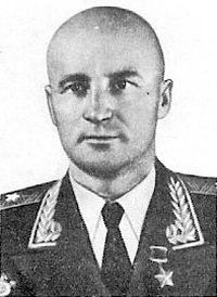 Иллюстрация к книге — Великие летчики мира. 100 историй о покорителях неба [_059stef.jpg]