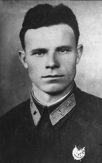 Иллюстрация к книге — Великие летчики мира. 100 историй о покорителях неба [_098kuta.jpg]