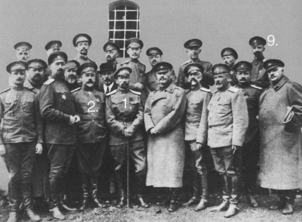 Иллюстрация к книге — Легенды Белого дела [i_002.jpg]