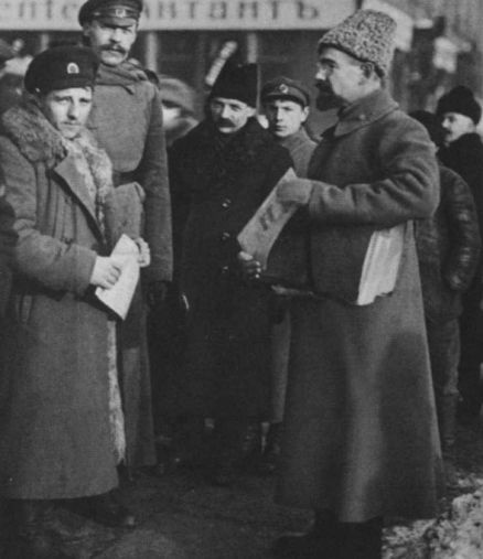 Иллюстрация к книге — Луначарский [i_013.jpg]