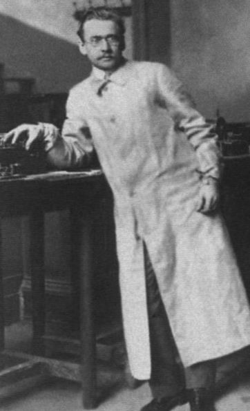 Иллюстрация к книге — Зворыкин [i_008.jpg]