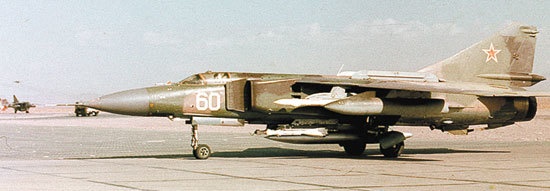 Иллюстрация к книге — Камуфляж и бортовые эмблемы авиатехники советских ВВС в афганской кампании [i_087.jpg]