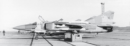 Иллюстрация к книге — Камуфляж и бортовые эмблемы авиатехники советских ВВС в афганской кампании [i_088.jpg]