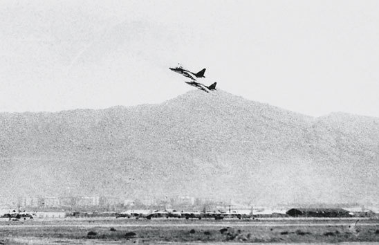 Иллюстрация к книге — Камуфляж и бортовые эмблемы авиатехники советских ВВС в афганской кампании [i_169.jpg]