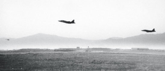 Иллюстрация к книге — Камуфляж и бортовые эмблемы авиатехники советских ВВС в афганской кампании [i_178.jpg]