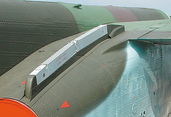 Иллюстрация к книге — Камуфляж и бортовые эмблемы авиатехники советских ВВС в афганской кампании [i_202.jpg]