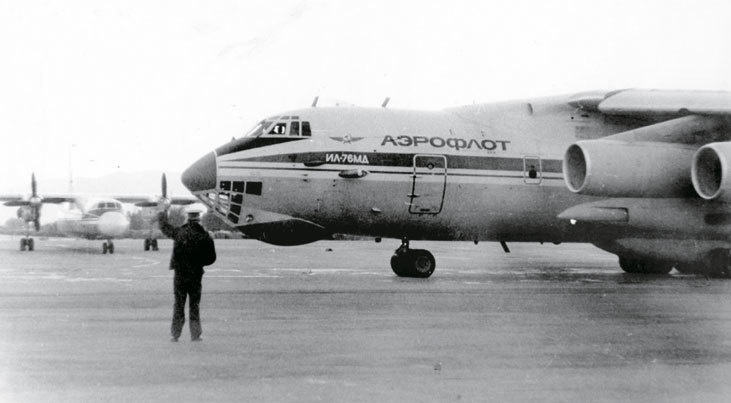 Иллюстрация к книге — Камуфляж и бортовые эмблемы авиатехники советских ВВС в афганской кампании [i_277.jpg]
