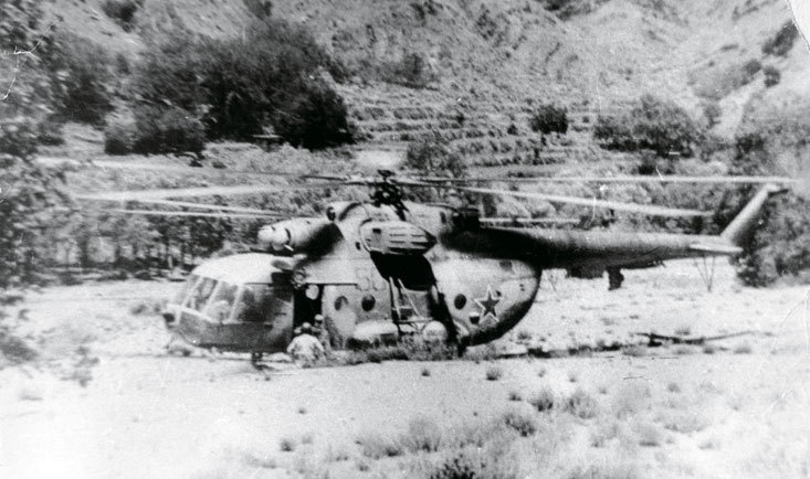 Иллюстрация к книге — Камуфляж и бортовые эмблемы авиатехники советских ВВС в афганской кампании [i_340.jpg]