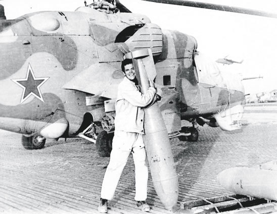 Иллюстрация к книге — Камуфляж и бортовые эмблемы авиатехники советских ВВС в афганской кампании [i_375.jpg]