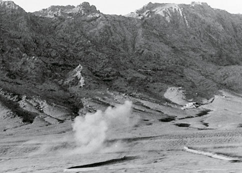 Иллюстрация к книге — Камуфляж и бортовые эмблемы авиатехники советских ВВС в афганской кампании [i_383.jpg]