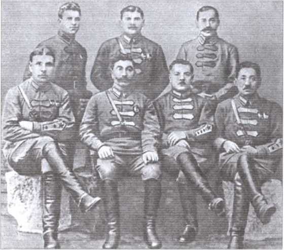 Иллюстрация к книге — Первая конная армия [doc2fb_image_0200000a.jpg]