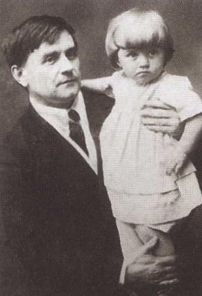 Иллюстрация к книге — Малевич [i_039.jpg]