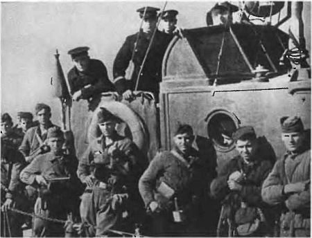 Иллюстрация к книге — Адмирал Кузнецов [i_030.jpg]