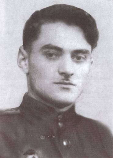 Иллюстрация к книге — Американский доброволец в Красной Армии. На Т-34 от Курской дуги до Рейсхтага. Воспоминания офицера-разведчика. 1943–1945 [i_001.jpg]